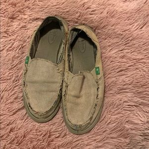 Size 8 Sanuks Canvas Tan